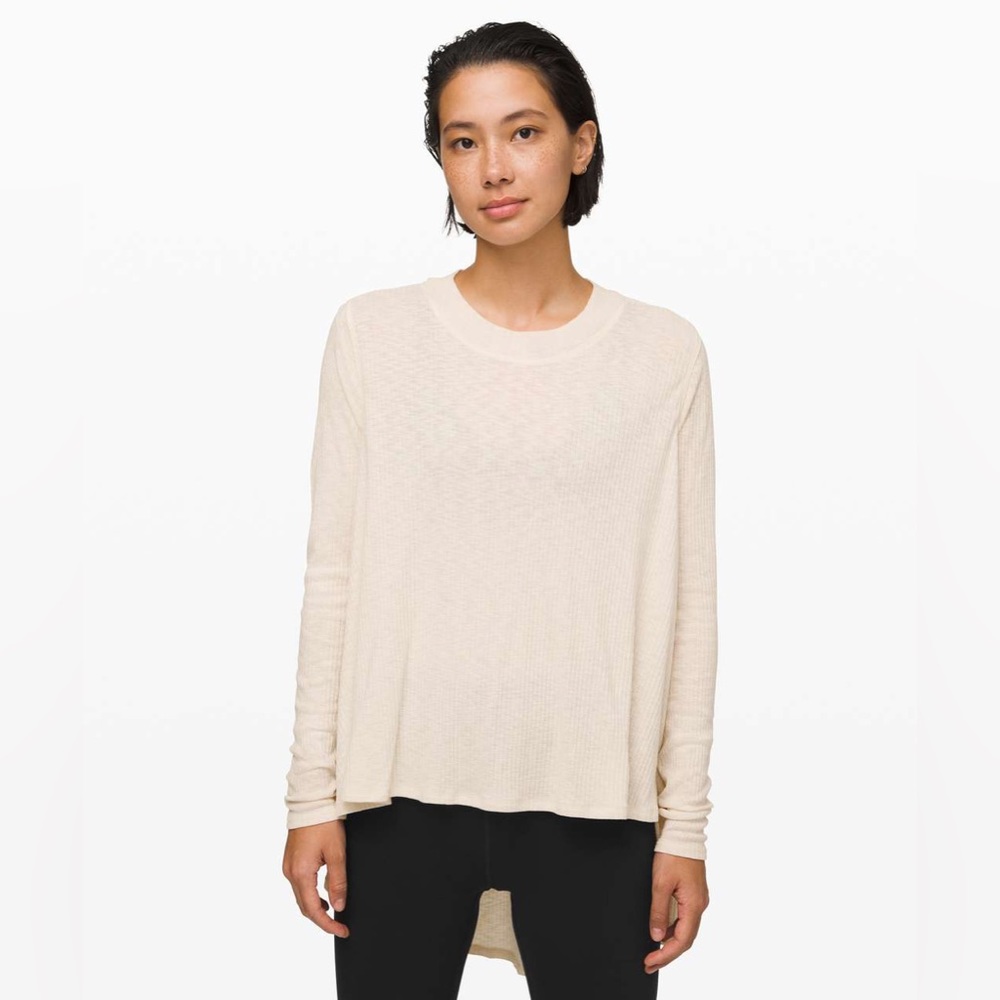 Lululemon Dare to Drape High Low Top